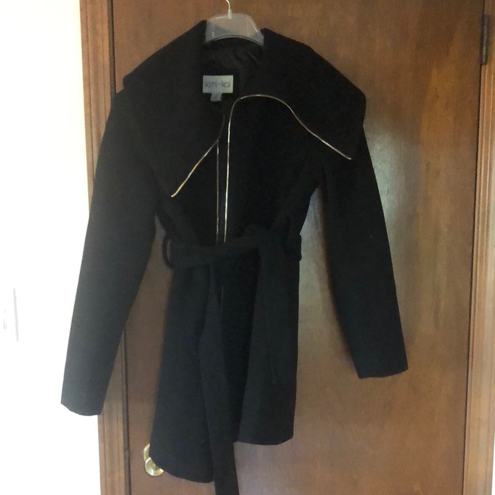 Kimi + Kai Women's Black Belted Coat